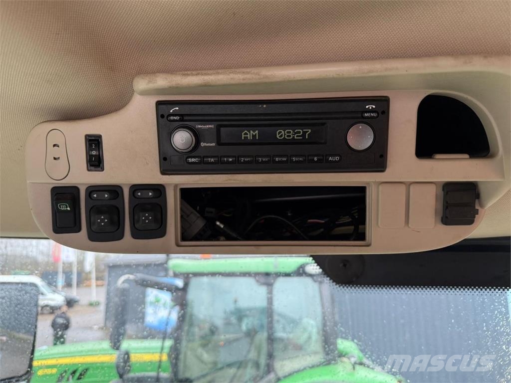 John Deere 6250R Tractors