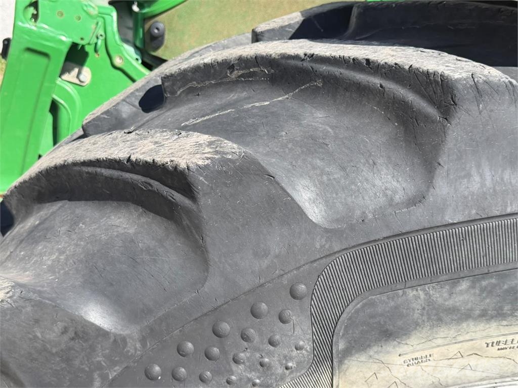 John Deere 6250R Traktori