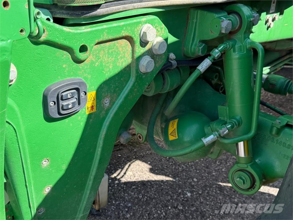 John Deere 6250R Traktori
