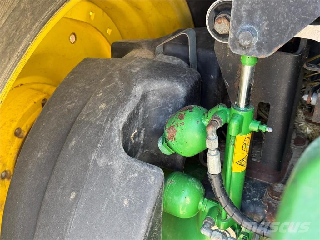 John Deere 6250R Traktori
