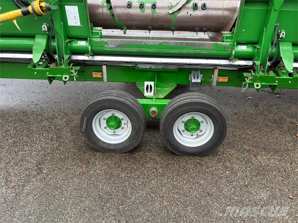John Deere 630X Glave hederi za kombajne