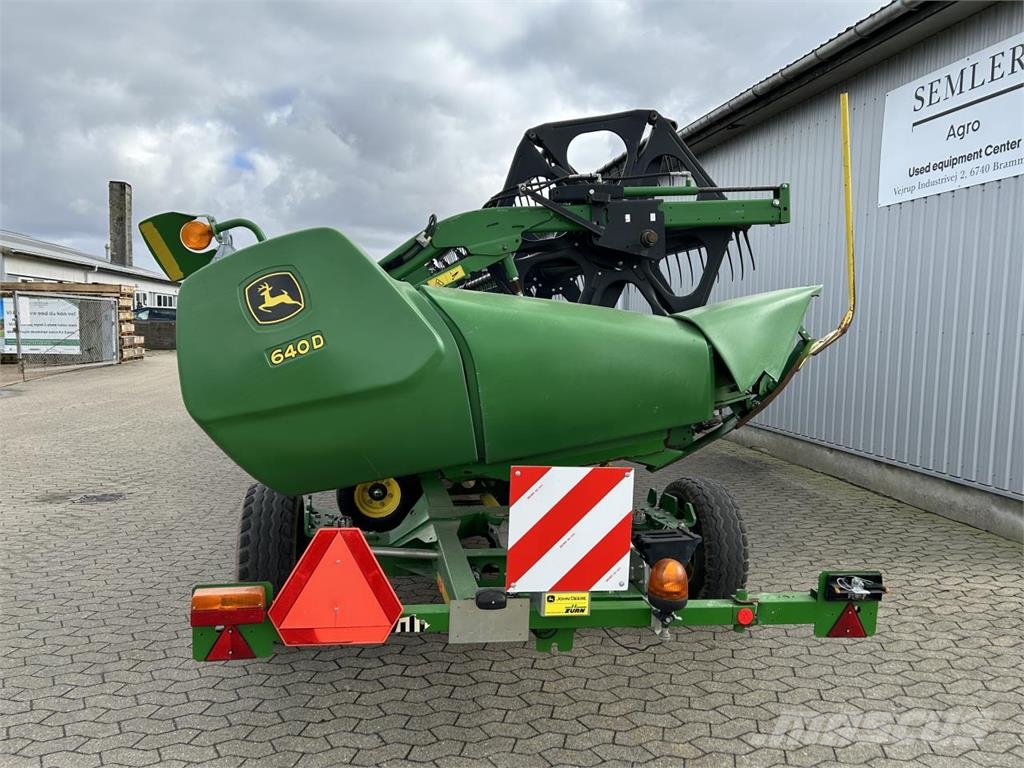 John Deere 640D Жатки