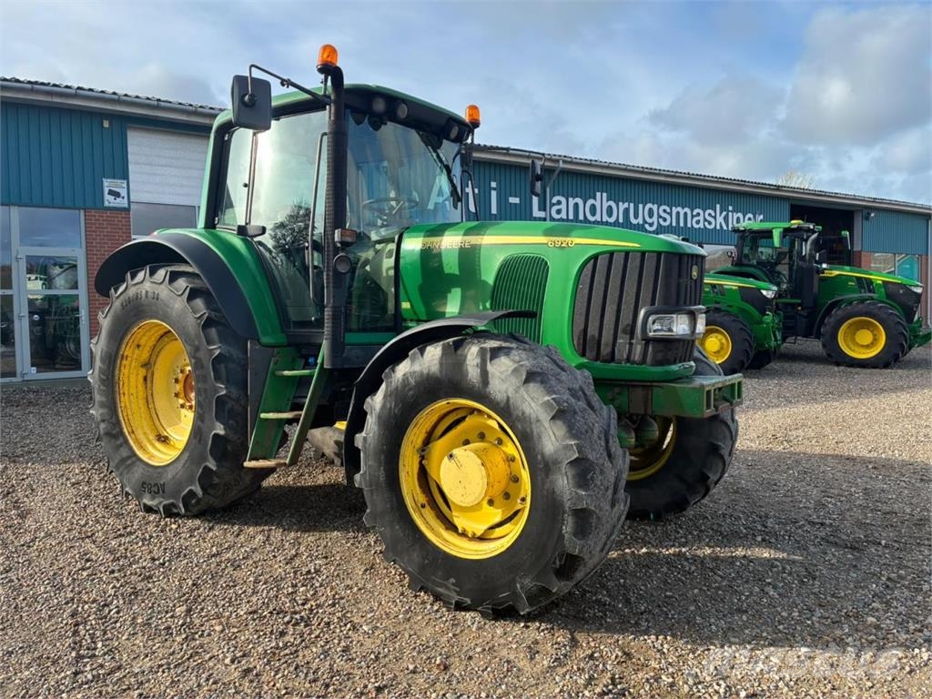 John Deere 6920 Traktori