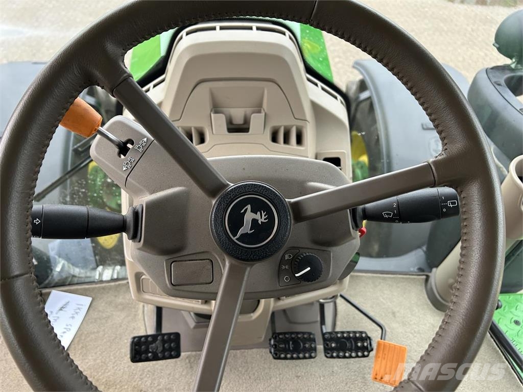 John Deere 6R 250 الجرارات