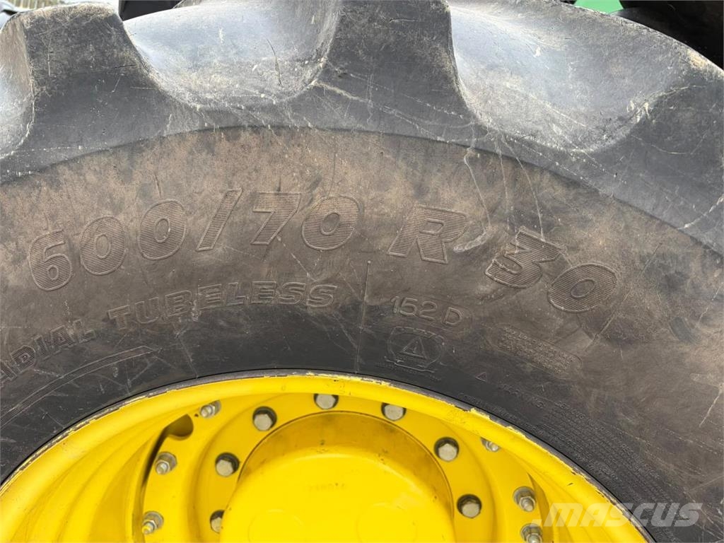 John Deere 7290R Traktori
