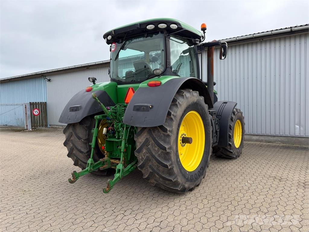 John Deere 7290R Traktori