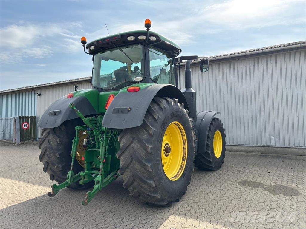 John Deere 7310R 트랙터