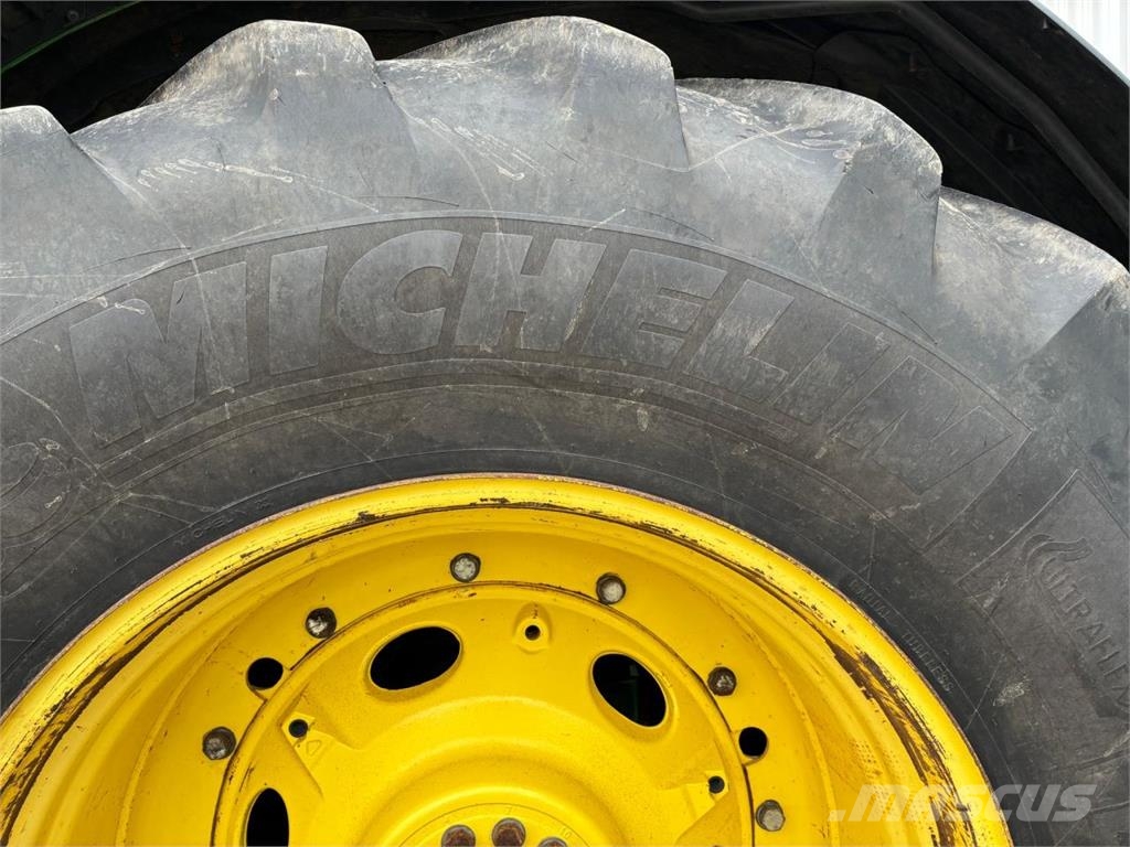 John Deere 7310R 트랙터