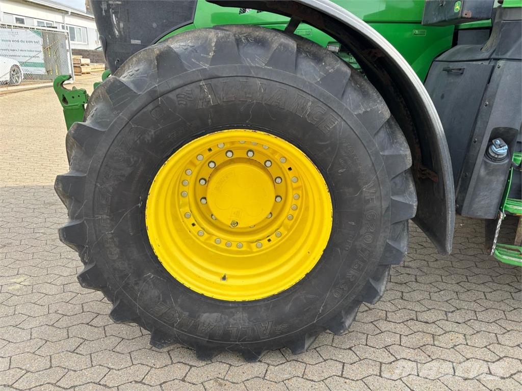 John Deere 7310R 트랙터
