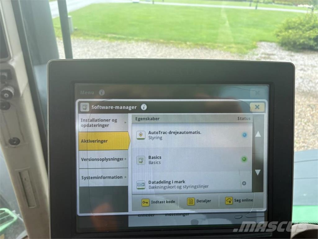 John Deere 7310R الجرارات