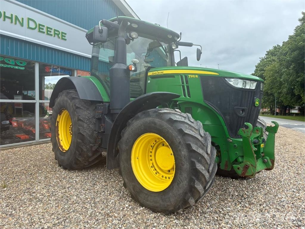 John Deere 7310R الجرارات