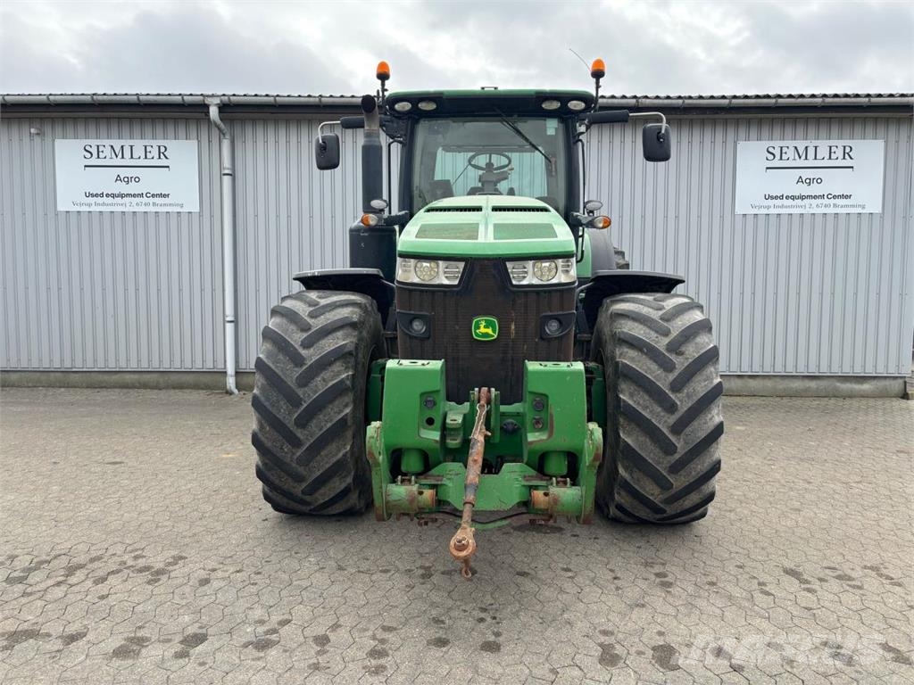 John Deere 8345R الجرارات