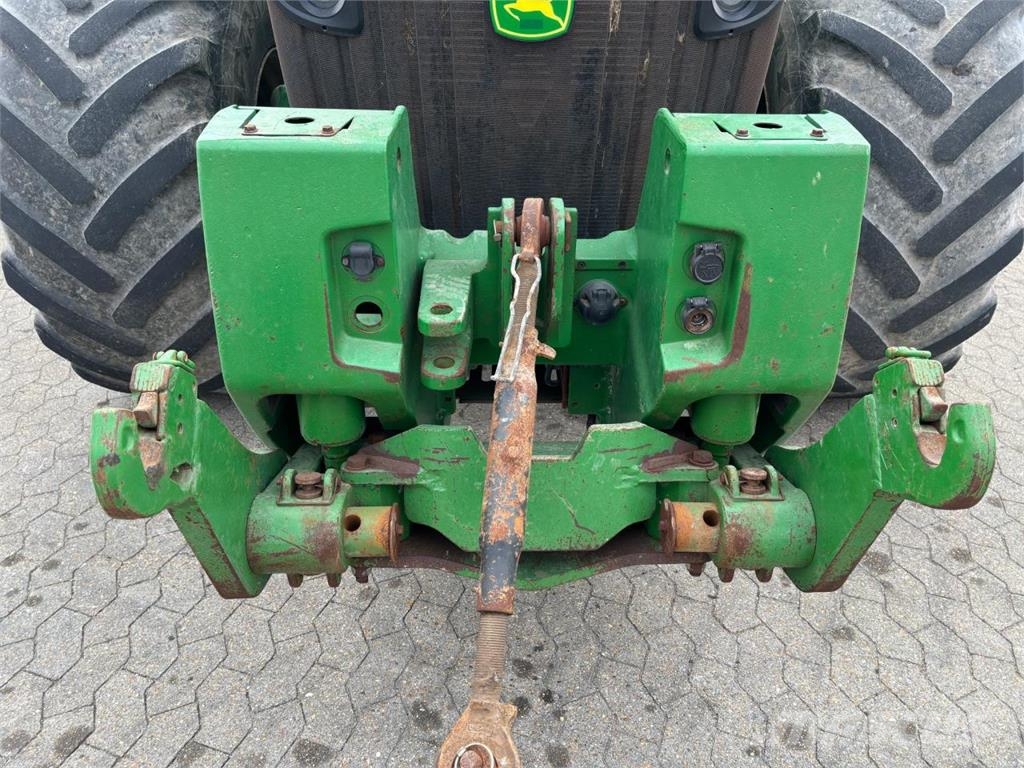 John Deere 8345R الجرارات