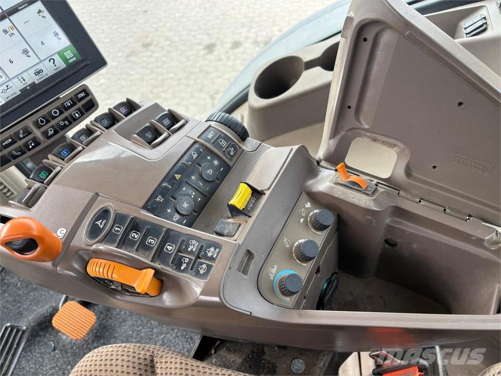 John Deere 8345R الجرارات