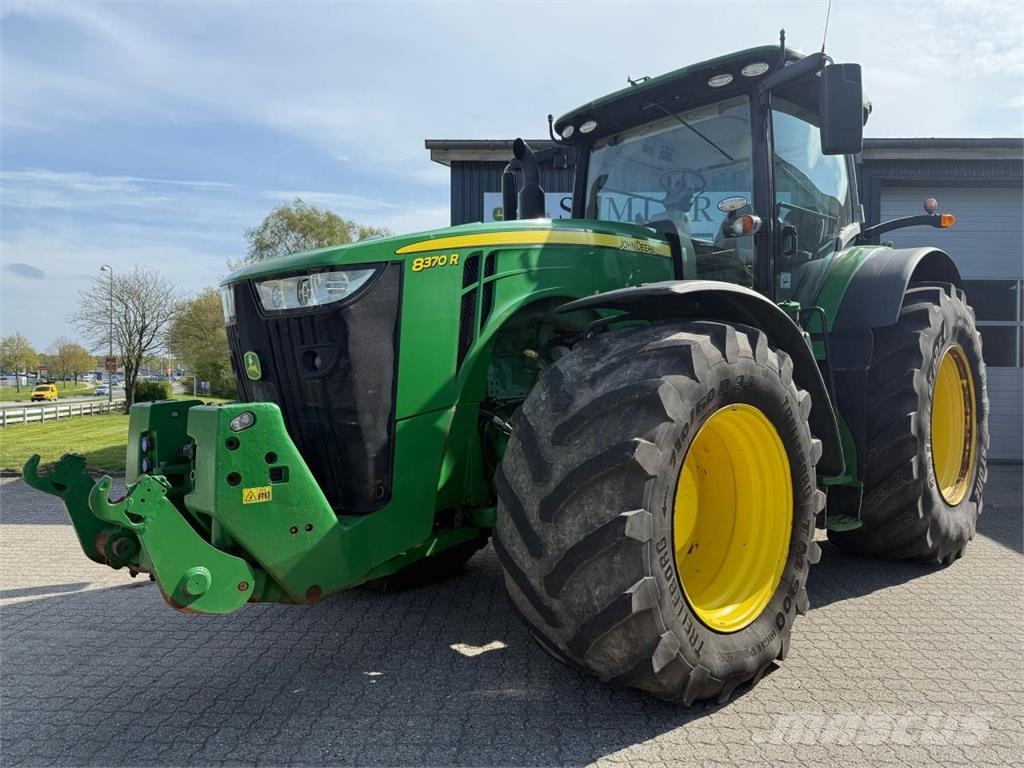 John Deere 8370R Trattori