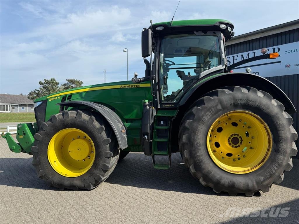 John Deere 8370R Trattori