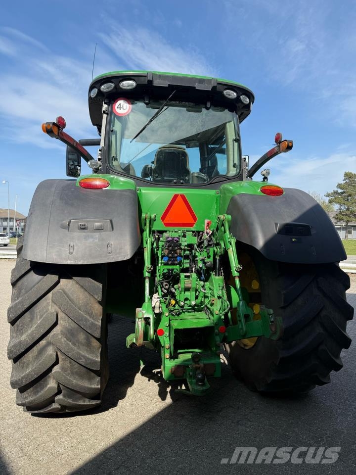 John Deere 8370R Trattori
