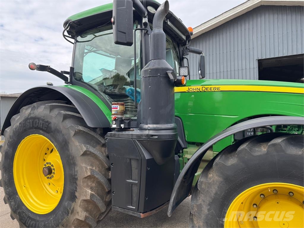 John Deere 8370R Trattori