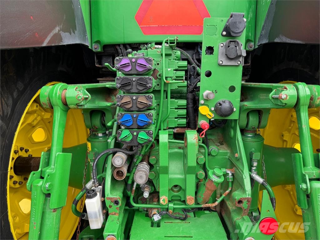 John Deere 8370R Trattori