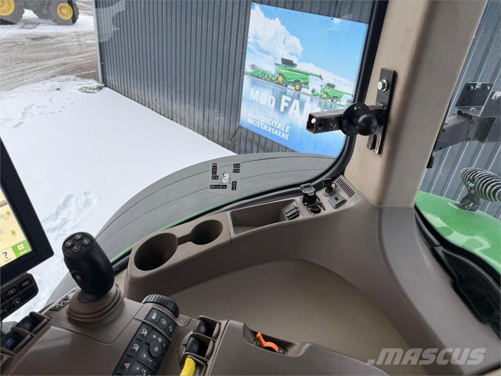 John Deere 8400R 트랙터