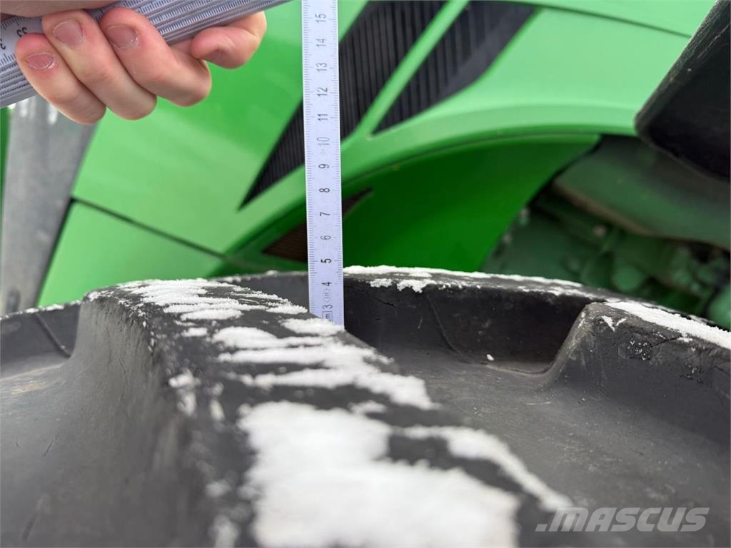 John Deere 8400R 트랙터
