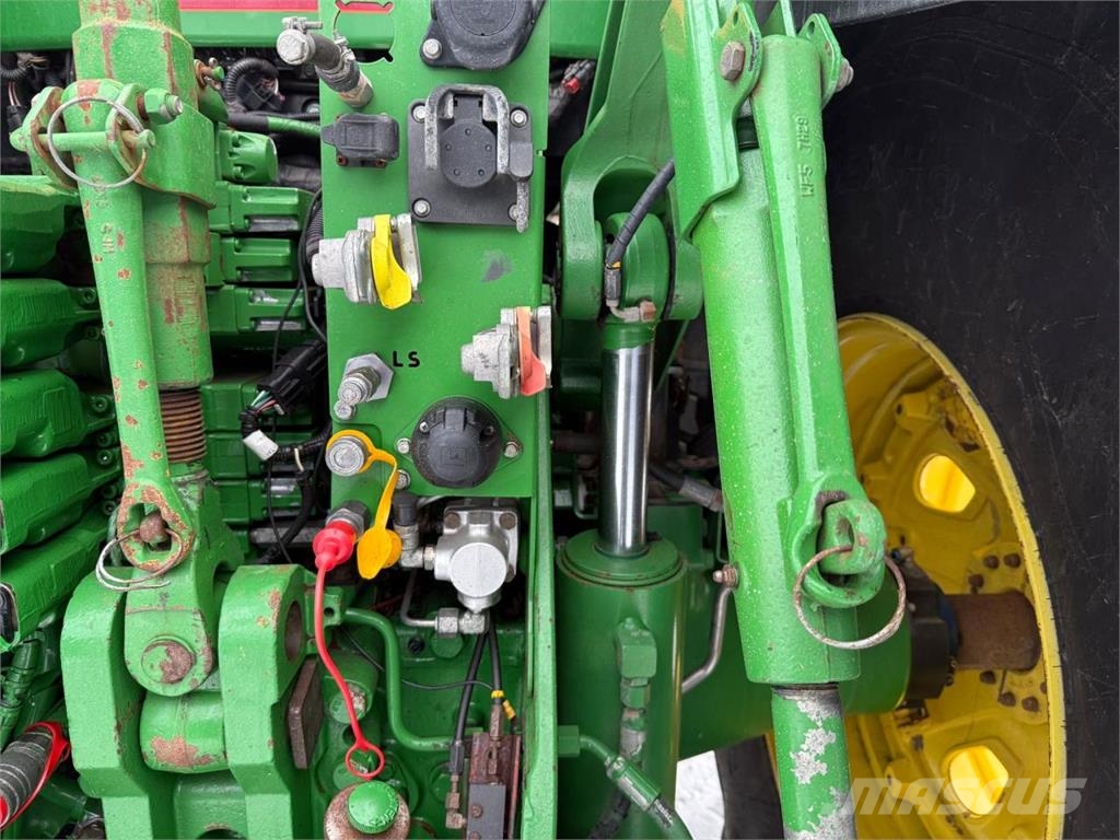 John Deere 8400R 트랙터