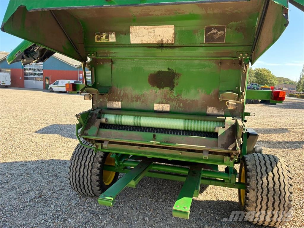 John Deere 864 RB ROTORFLOW محزمات مستديرة