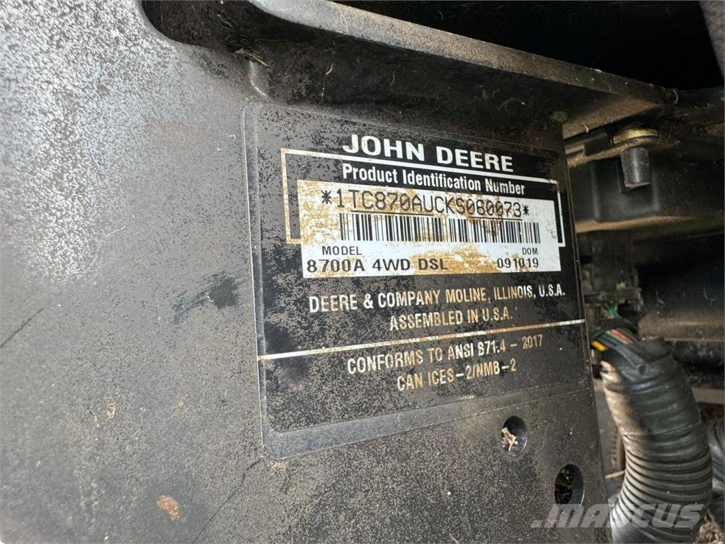John Deere 8700 A Fairway mowers