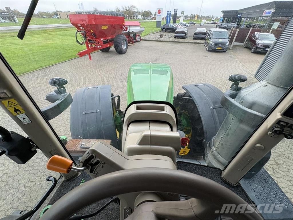 John Deere 8R 370 Traktoren