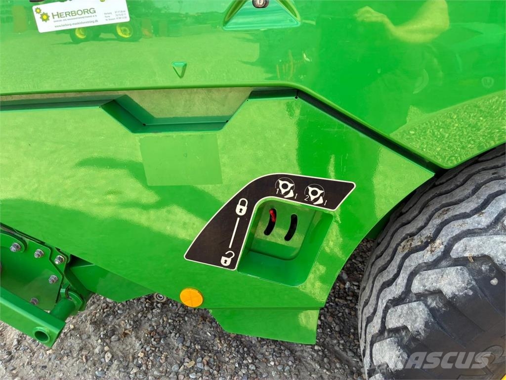 John Deere 990 MAXICUT Ronde-balenpersen