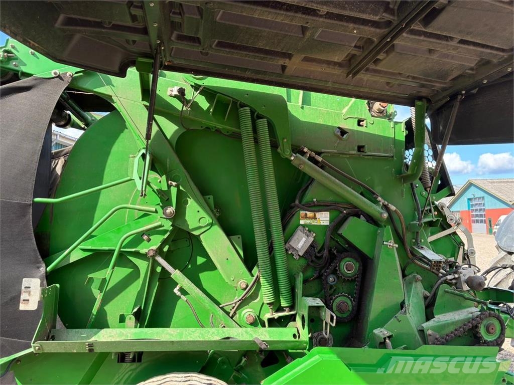 John Deere 990 MAXICUT Ronde-balenpersen
