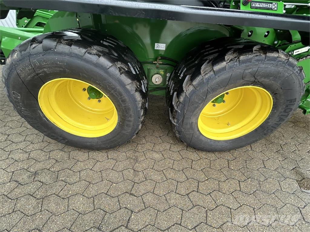 John Deere C441R Rotopresse