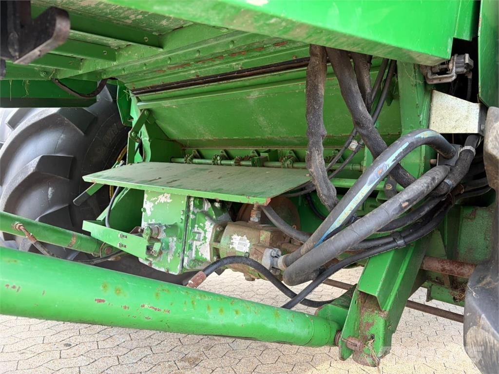 John Deere C670 Maaidorsmachines