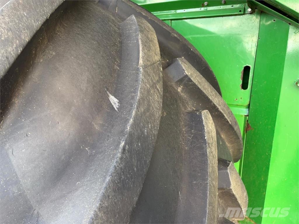 John Deere C670 Maaidorsmachines