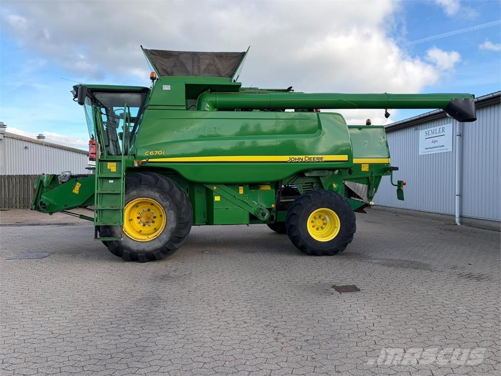John Deere C670 Maaidorsmachines