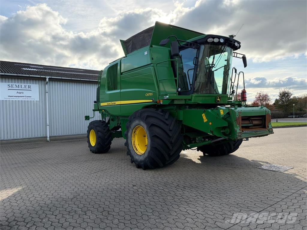 John Deere C670 Maaidorsmachines