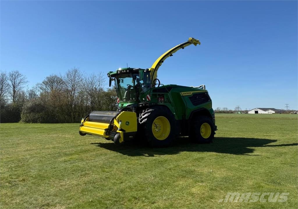 John Deere F8 600 Forage harvesters