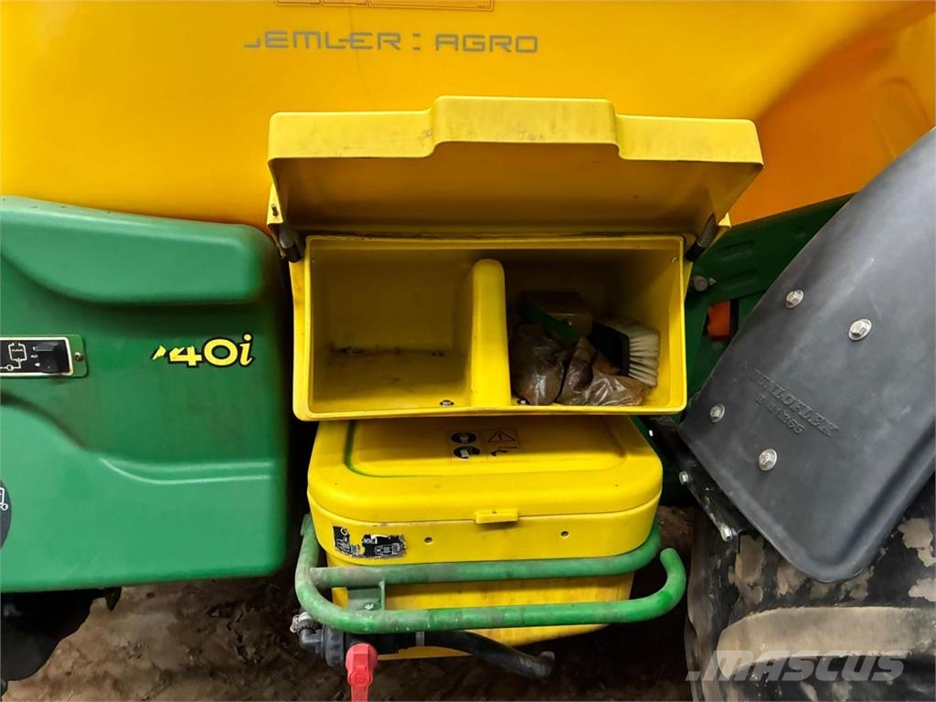 John Deere M740 TRAILERSPRØJTE Slepesprøyter