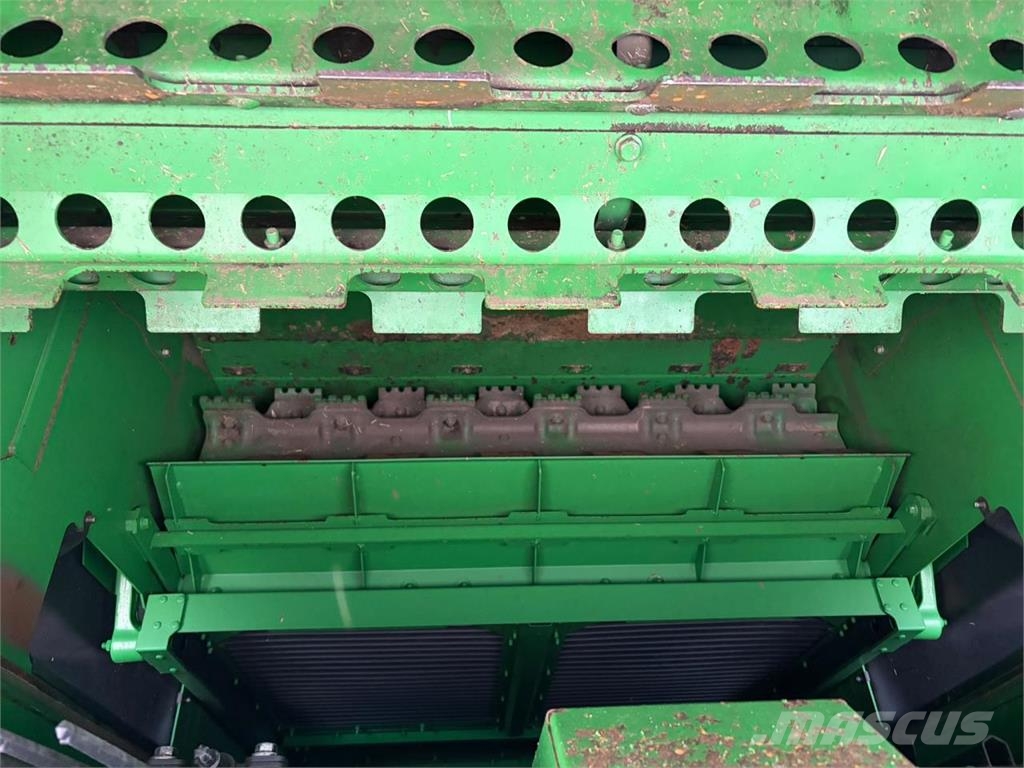 John Deere S790I Mähdrescher