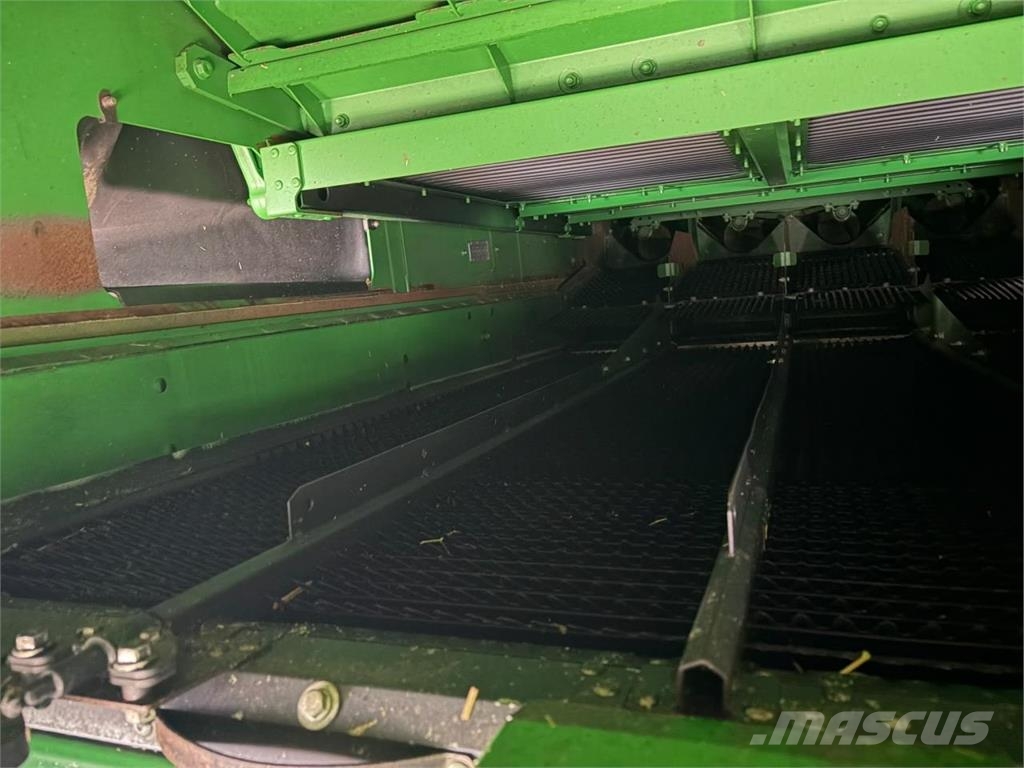 John Deere S790I Mähdrescher