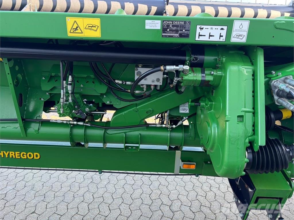 John Deere S790I Mähdrescher