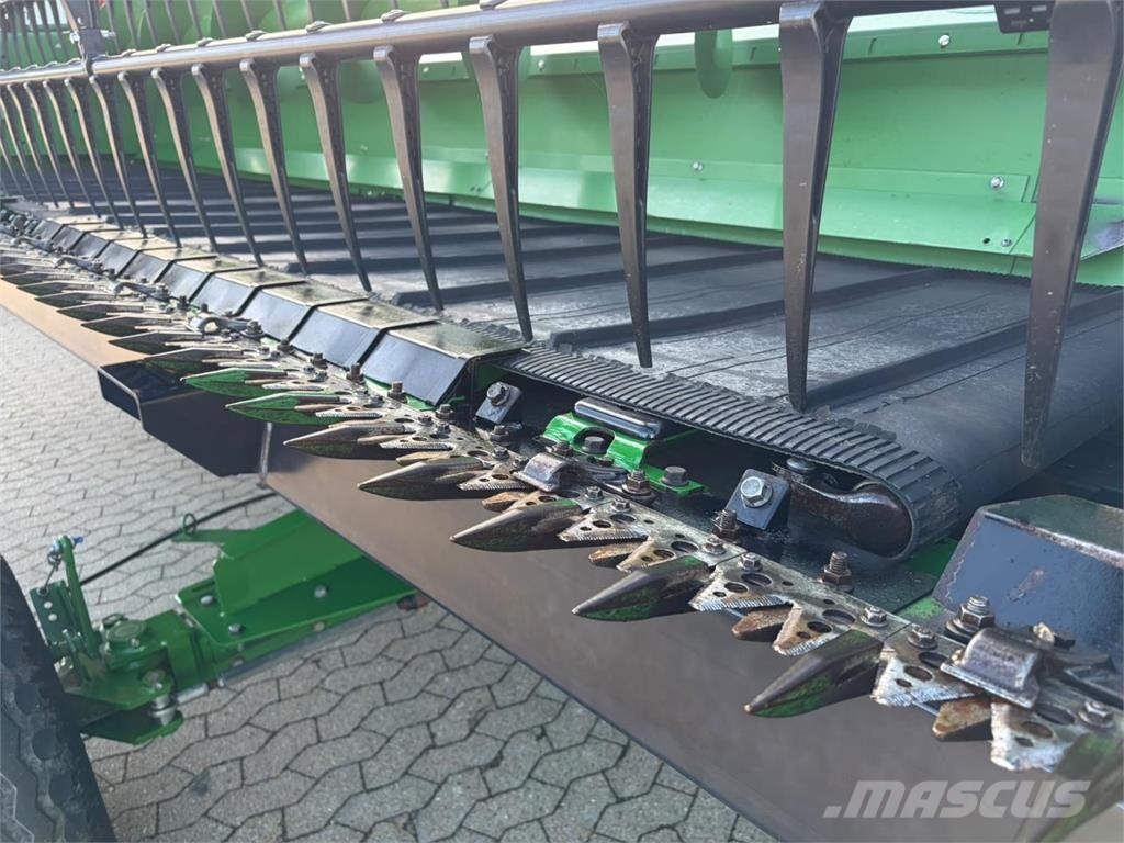 John Deere S790I Mähdrescher
