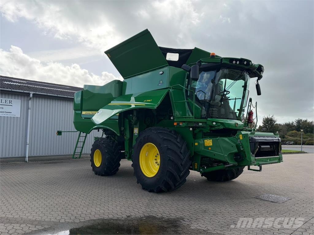 John Deere S790I Mähdrescher