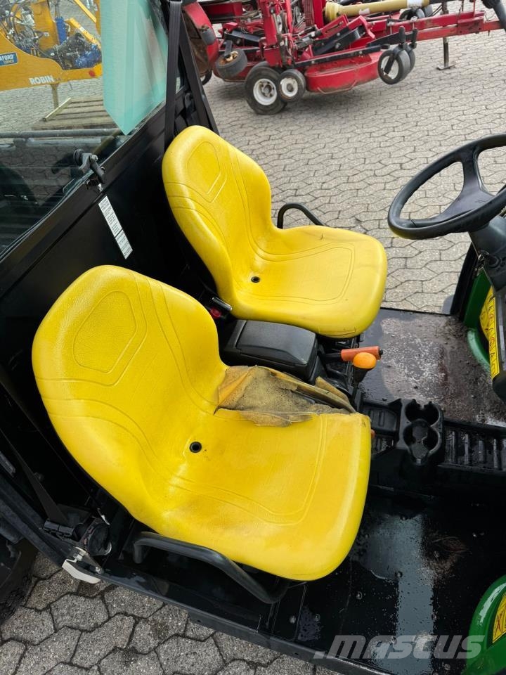 John Deere XUV 855D UTVs