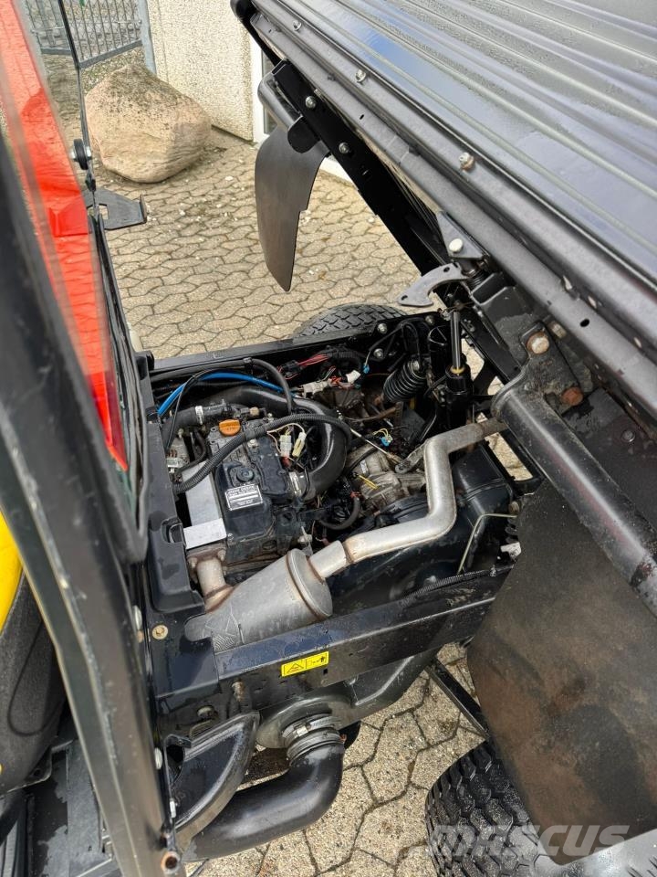 John Deere XUV 855D UTVs