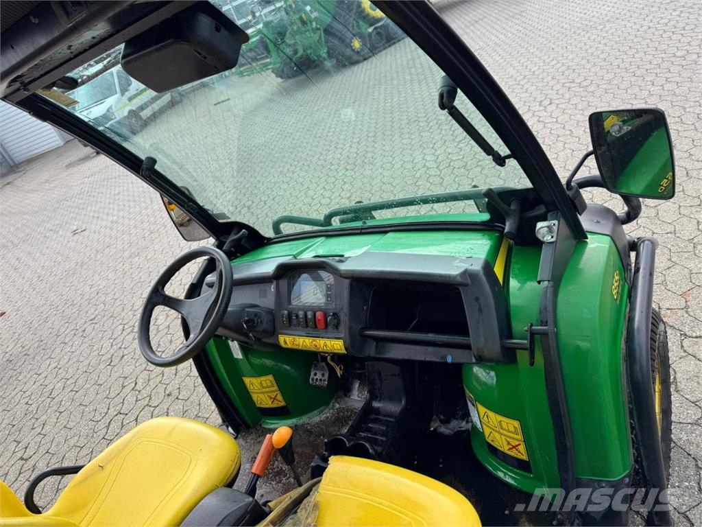 John Deere XUV 855D UTVs
