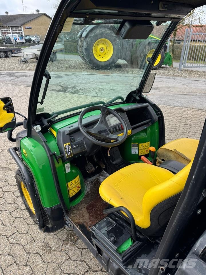 John Deere XUV 855D UTVs
