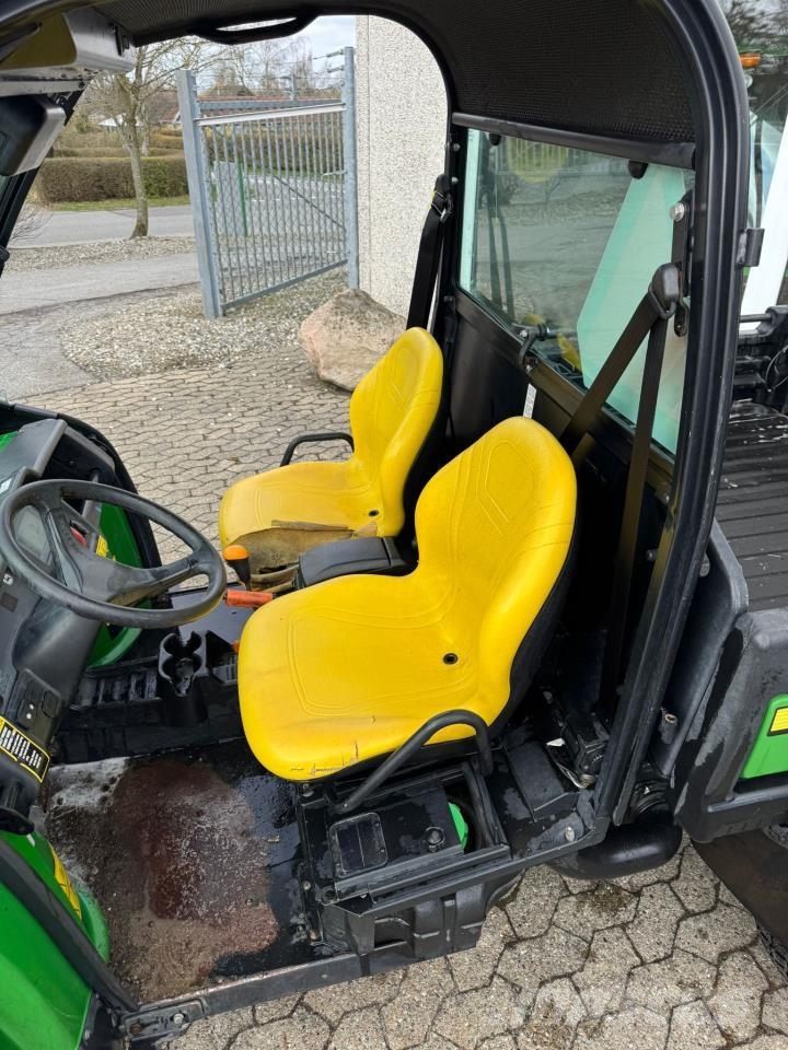 John Deere XUV 855D UTVs