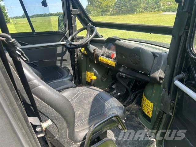 John Deere XUV 855D S4 UTVs