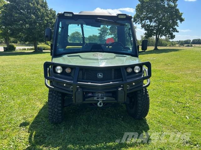 John Deere XUV 865M UTVs